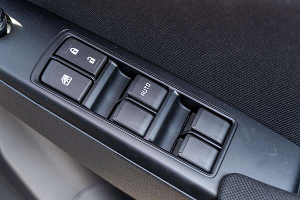 2025 Isuzu MU-X LS-M