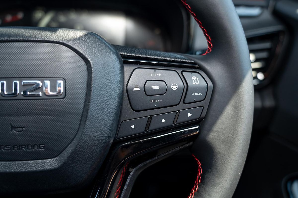 2025 Isuzu D-MAX X-TERRAIN 4X4