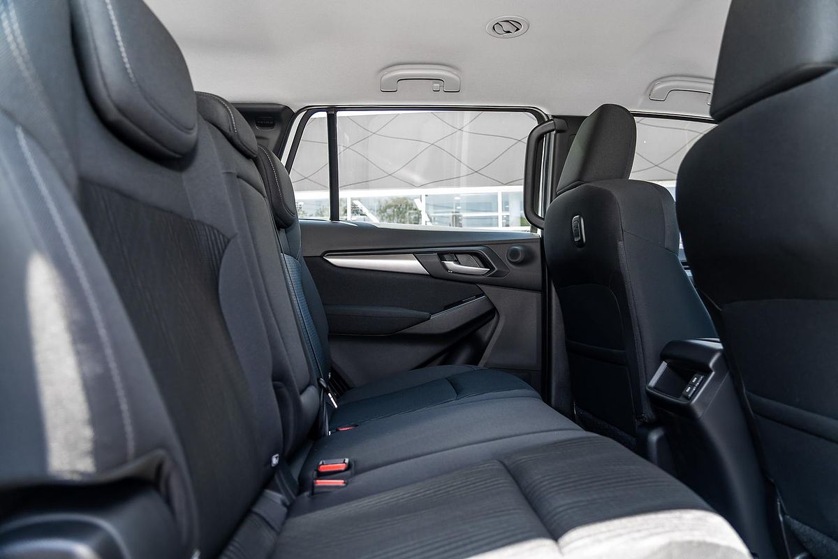 2025 Isuzu MU-X LS-M