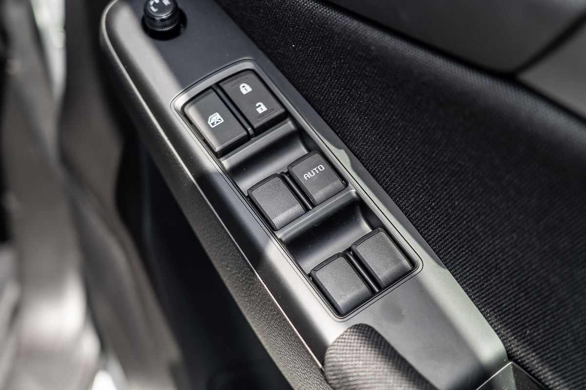 2025 Isuzu MU-X LS-M