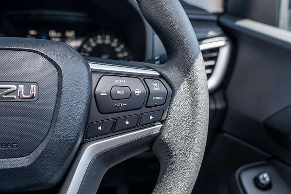 2025 Isuzu MU-X LS-M