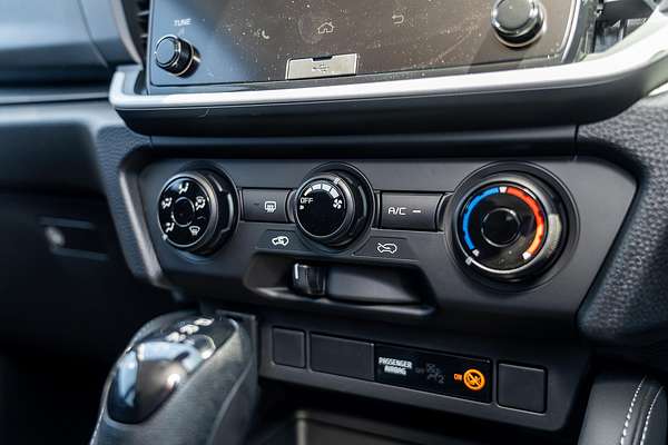 2025 Isuzu MU-X LS-M