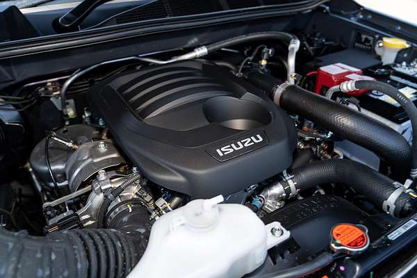 2025 Isuzu MU-X LS-M