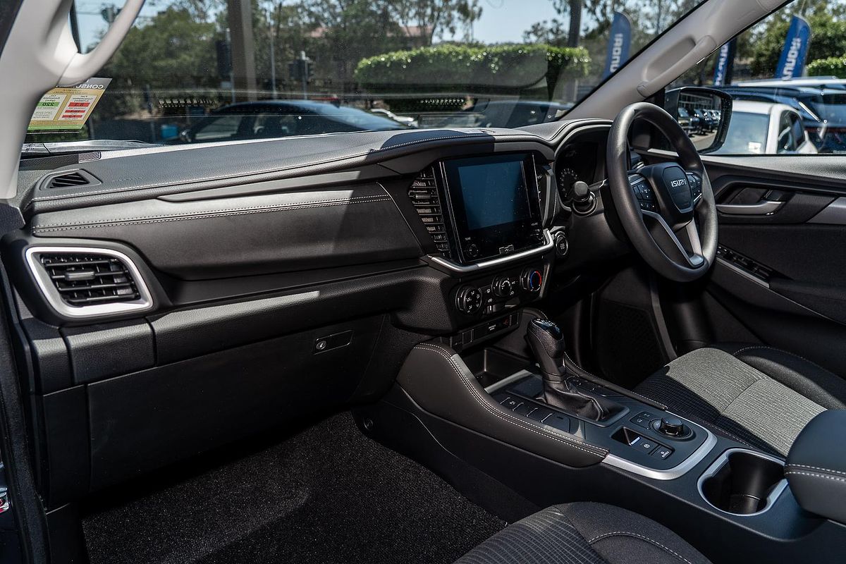 2025 Isuzu MU-X LS-M