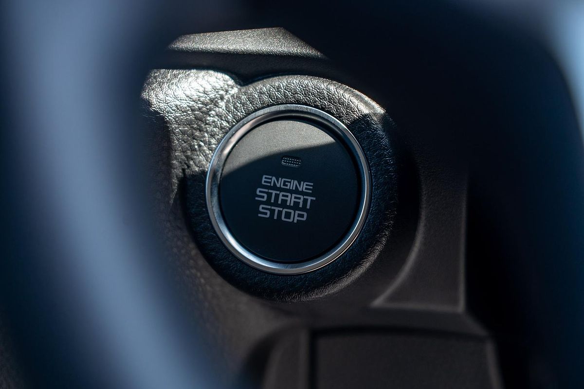 2025 Isuzu MU-X LS-M