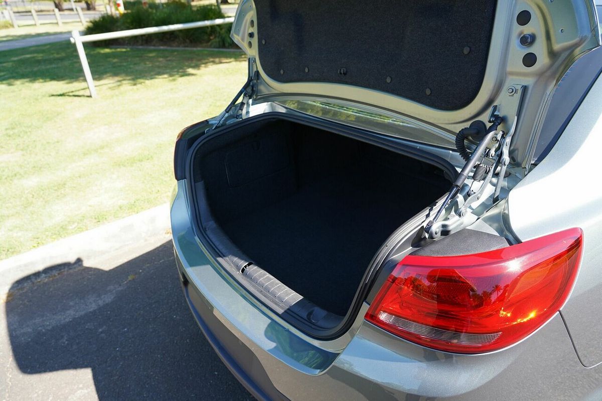 2013 Holden Commodore SV6 VF
