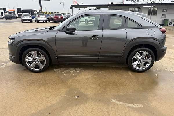 2023 Mazda MX-30 G20e Touring DR Series