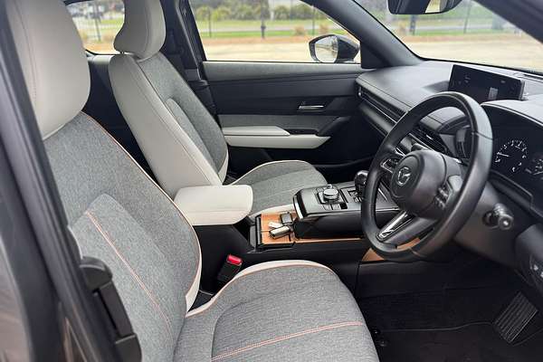 2023 Mazda MX-30 G20e Touring DR Series