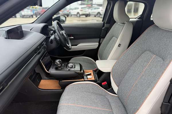 2023 Mazda MX-30 G20e Touring DR Series