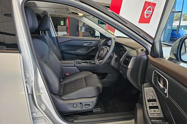 2025 Nissan X-TRAIL Ti-L e-POWER T33