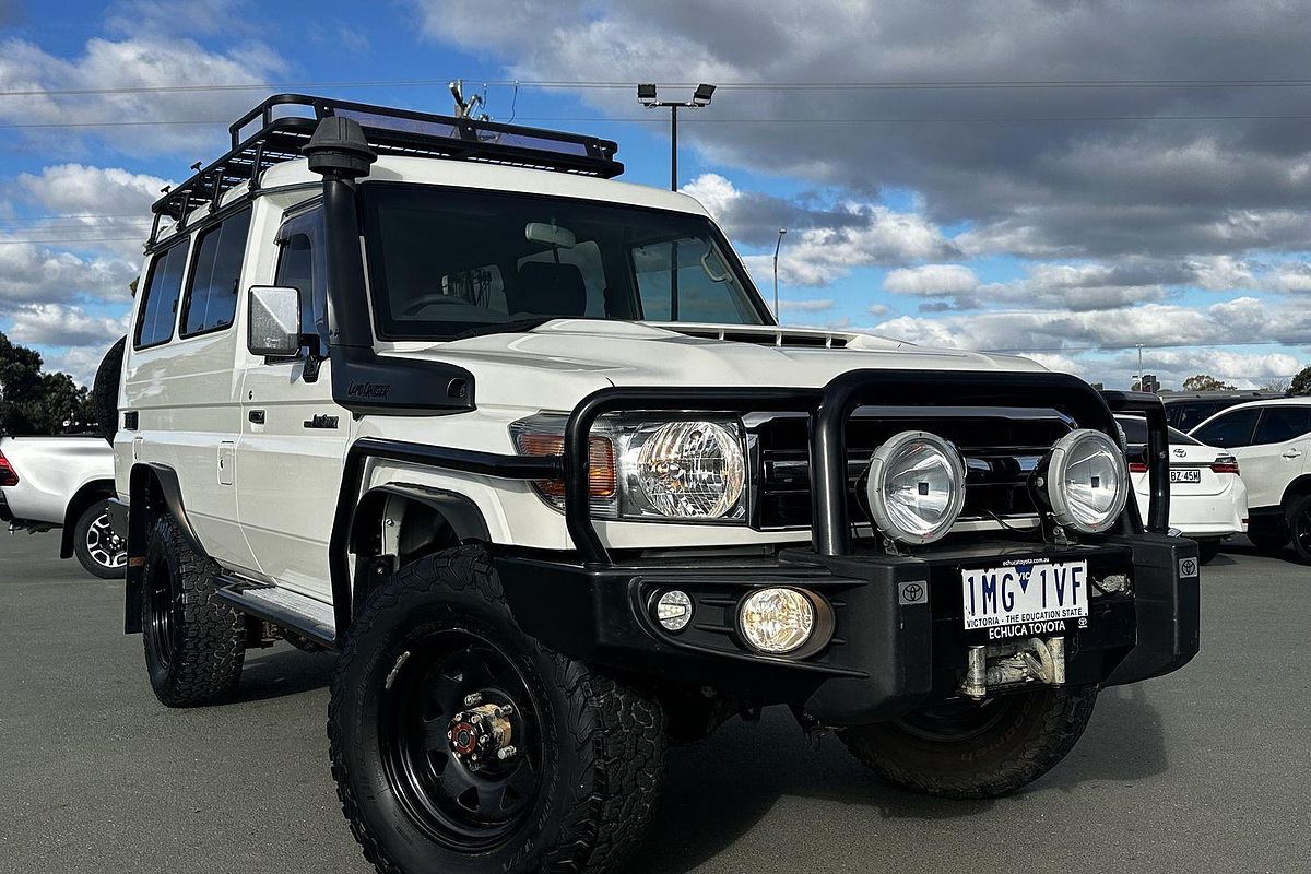 2018 Toyota Landcruiser GXL Troopcarrier VDJ78R