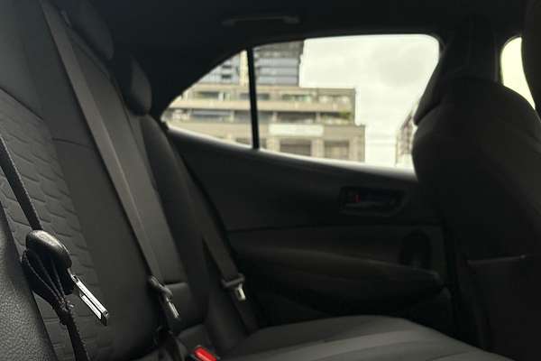 2018 Toyota Corolla Ascent Sport Hybrid ZWE211R