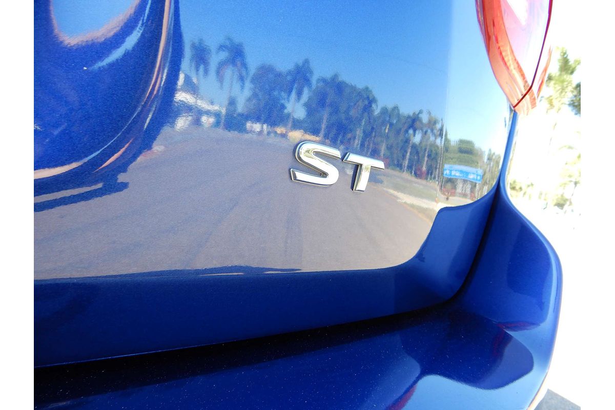 2018 Nissan Pathfinder ST R52 Series III