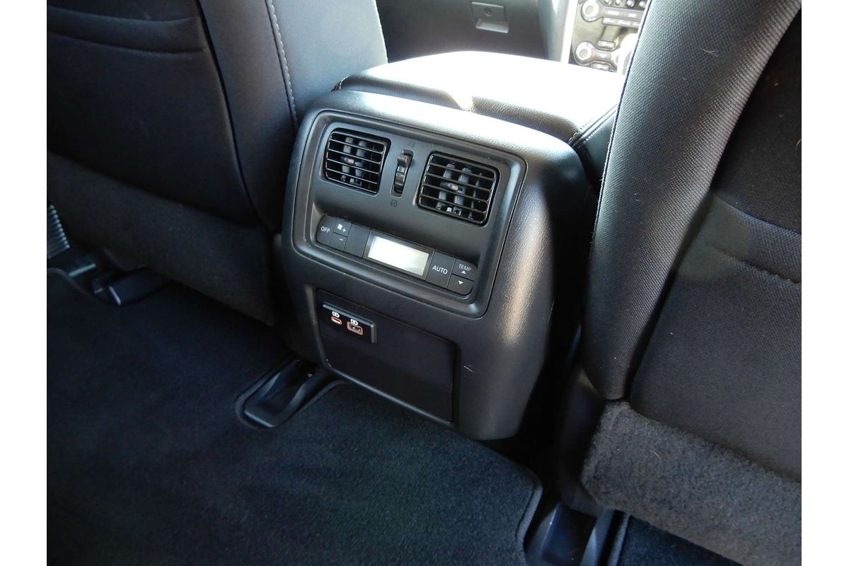 2018 Nissan Pathfinder ST R52 Series III