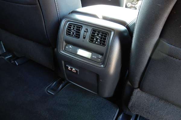 2018 Nissan Pathfinder ST R52 Series III