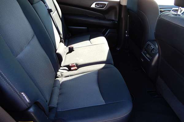 2018 Nissan Pathfinder ST R52 Series III