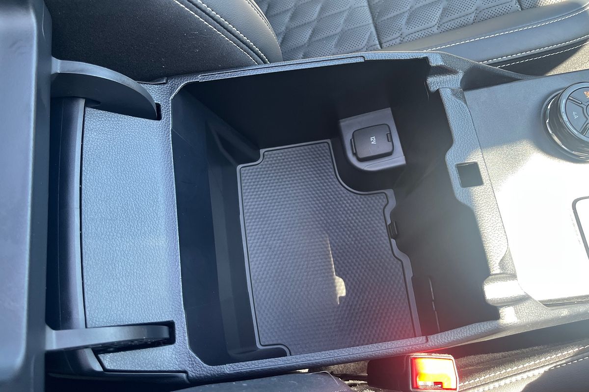 2025 Ford Everest PLATINUM (4WD) MY25.25 3.0L