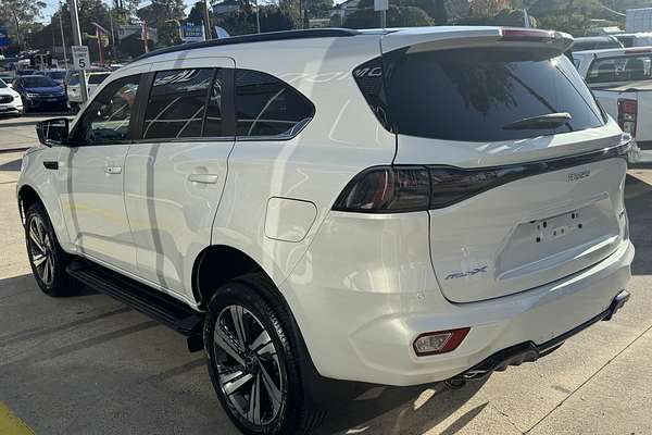 2025 Isuzu MU-X LS-T