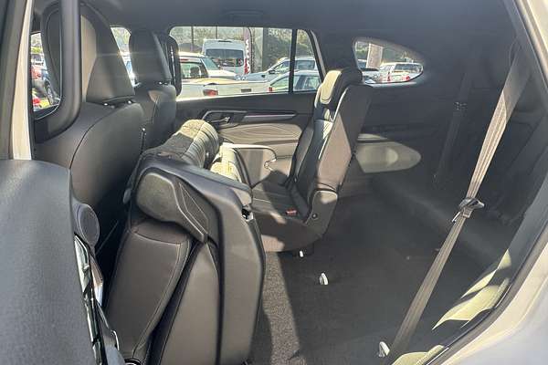 2025 Isuzu MU-X LS-T