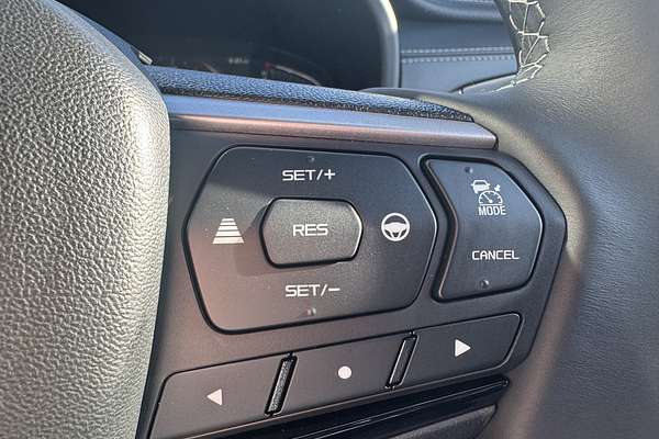 2025 Isuzu MU-X LS-T