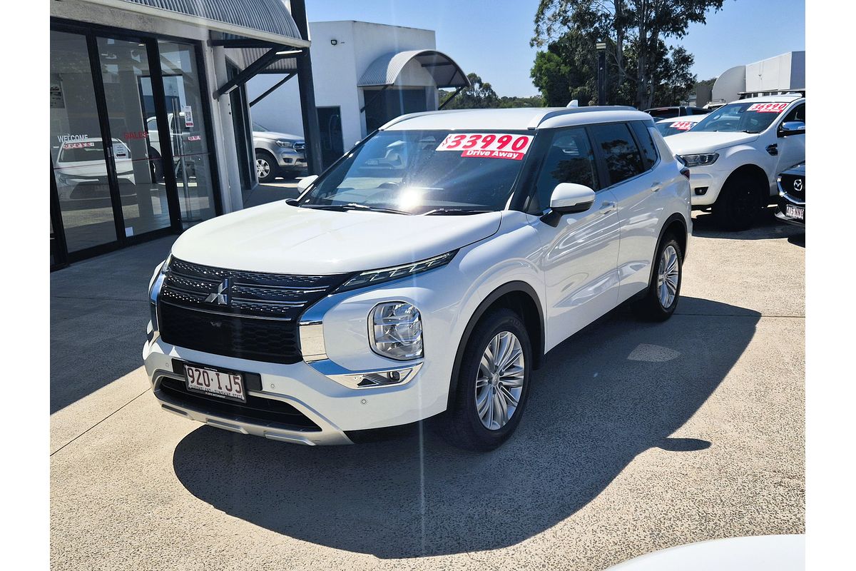 2023 Mitsubishi Outlander LS ZM