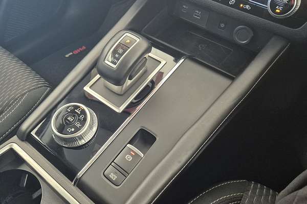 2023 Mitsubishi Outlander LS ZM