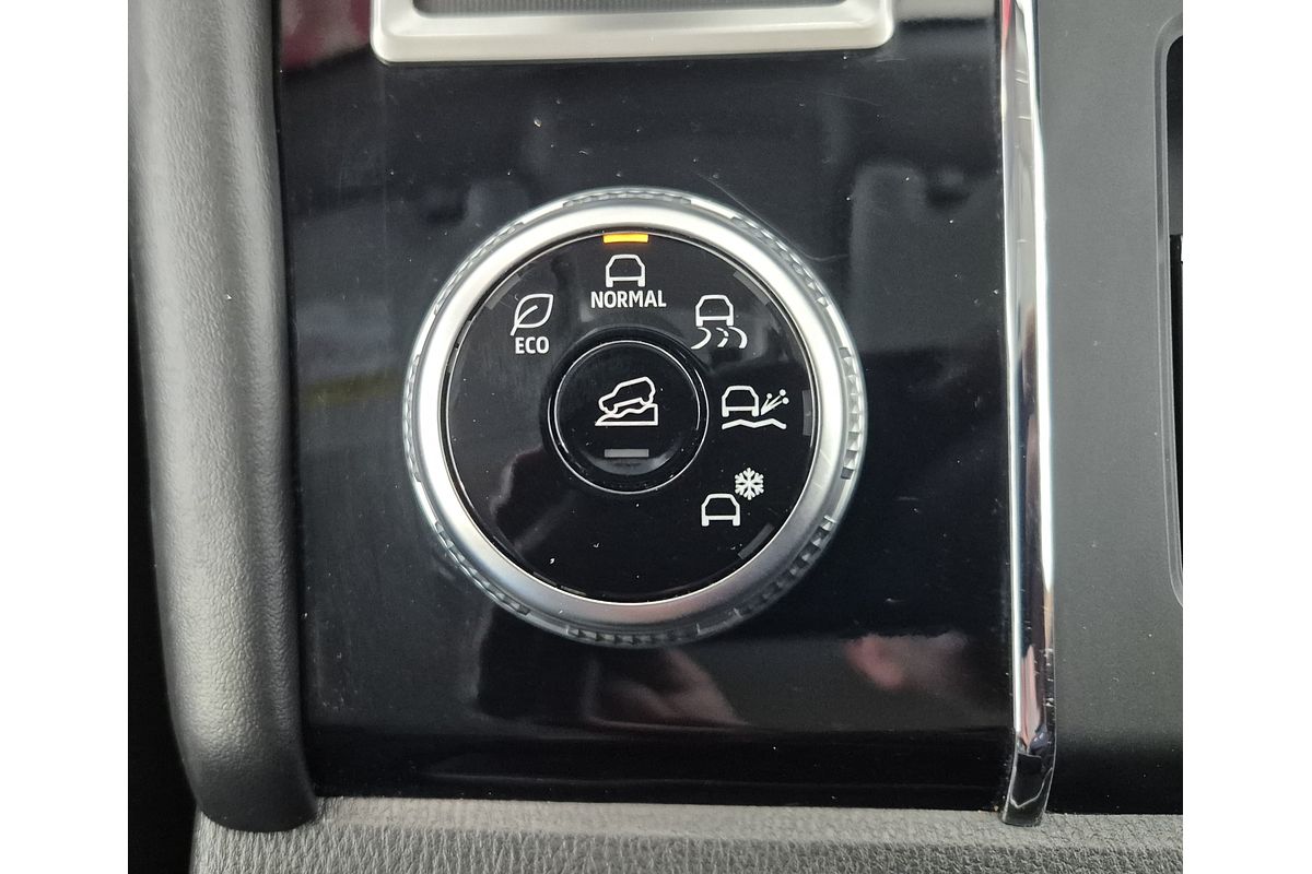 2023 Mitsubishi Outlander LS ZM