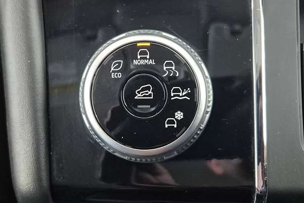 2023 Mitsubishi Outlander LS ZM