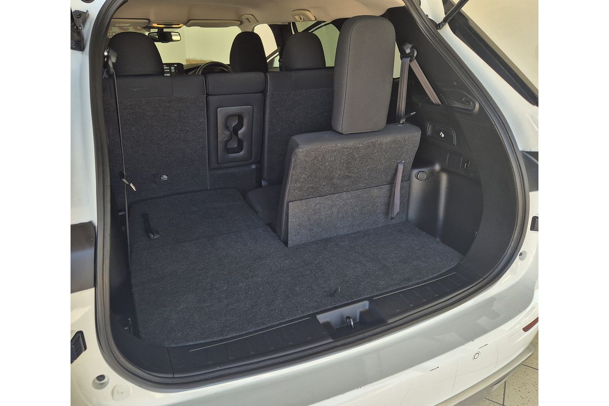 2023 Mitsubishi Outlander LS ZM