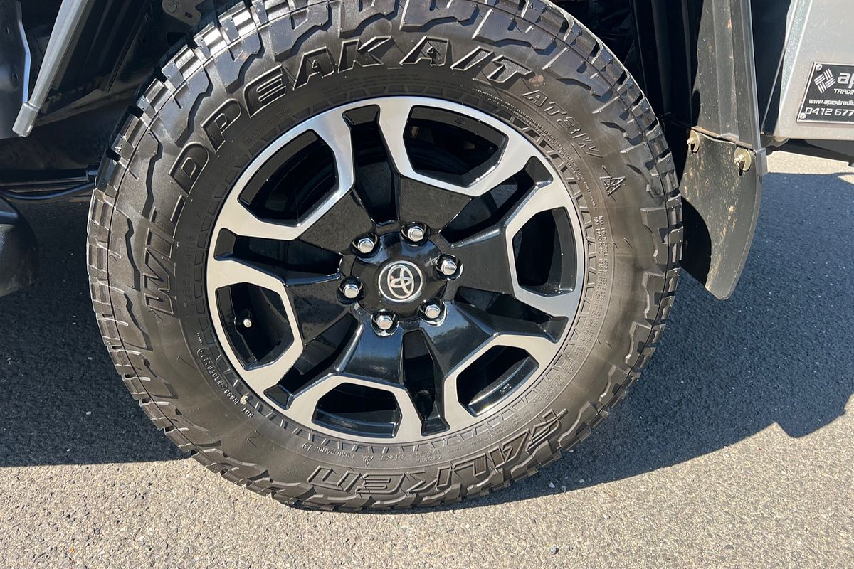 2020 Toyota Hilux SR5 GUN126R 4X4