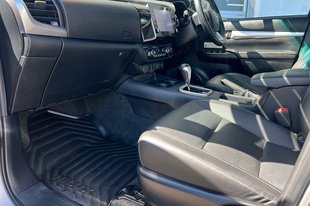 2020 Toyota Hilux SR5 GUN126R 4X4