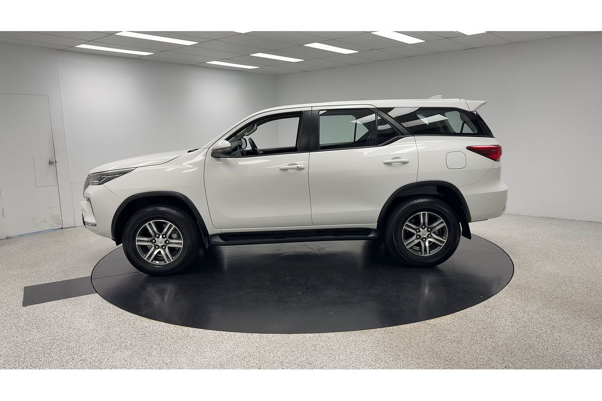 2022 Toyota Fortuner GX GUN156R
