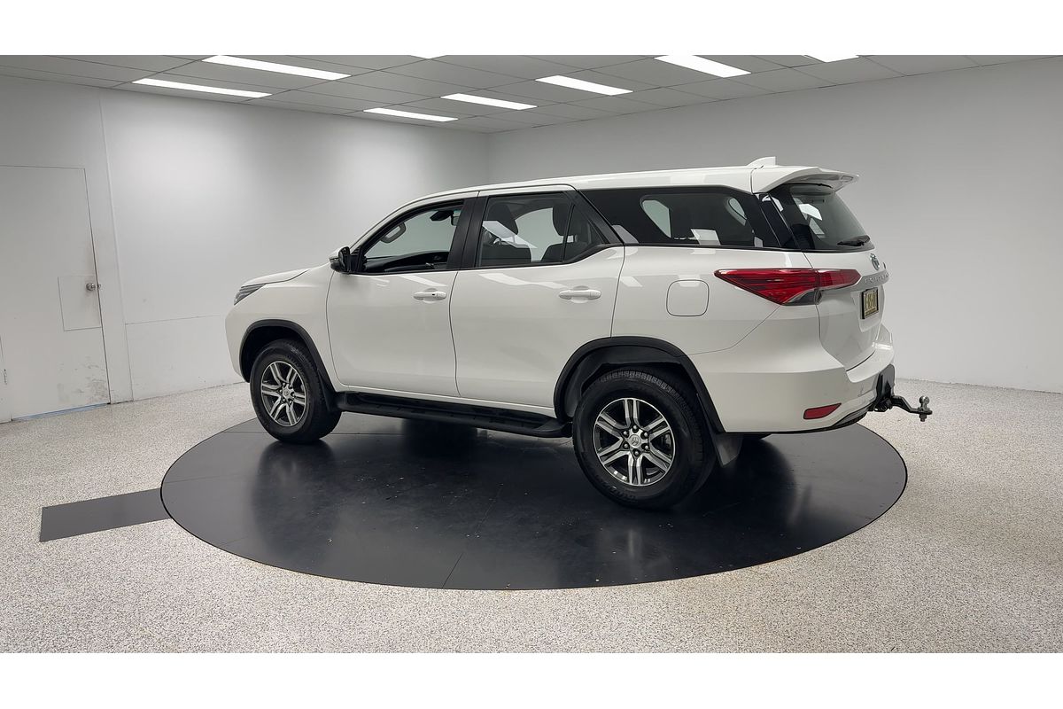 2022 Toyota Fortuner GX GUN156R