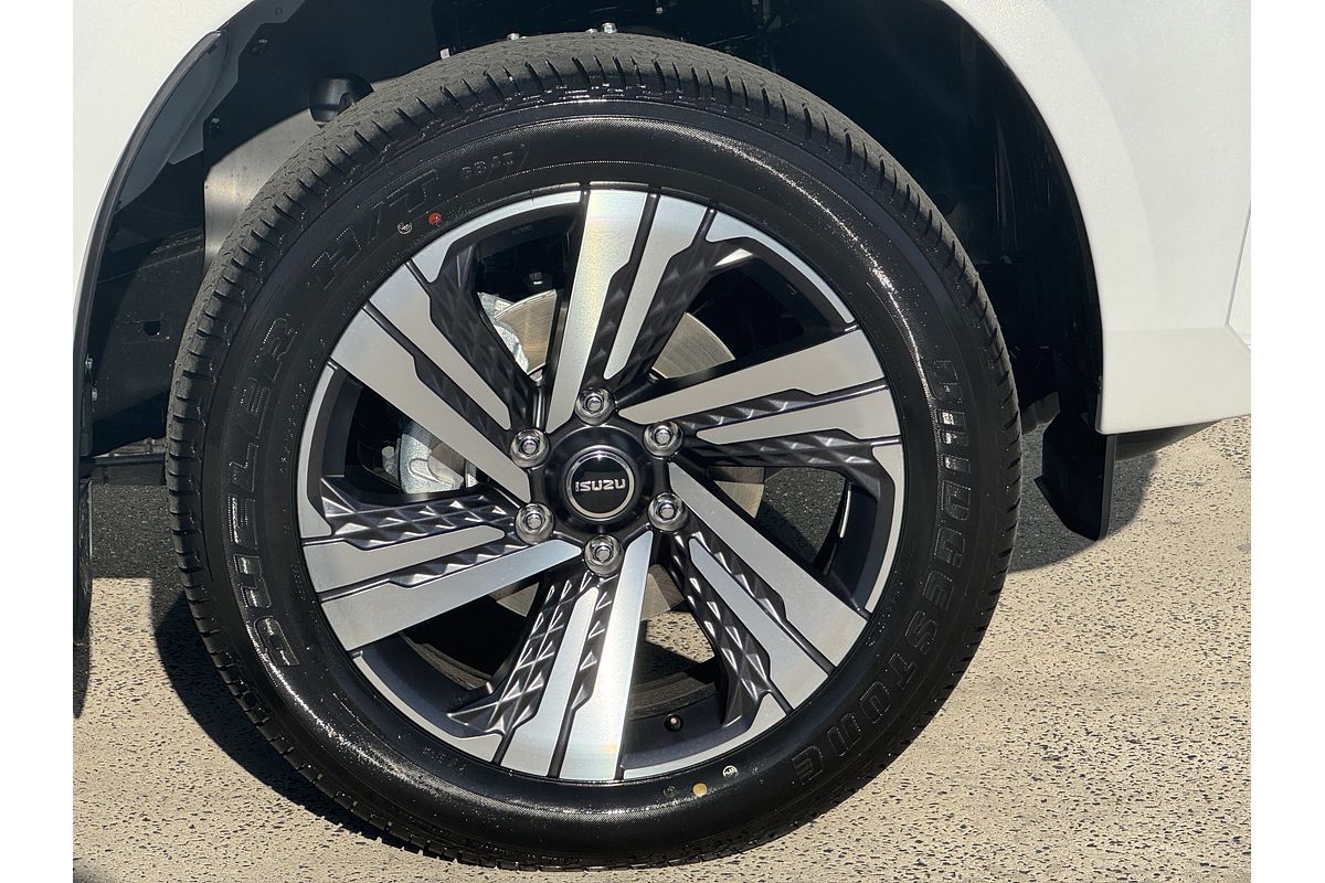 2025 Isuzu MU-X LS-T