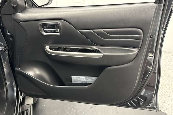 2023 Mitsubishi Triton GLS MR 4X4