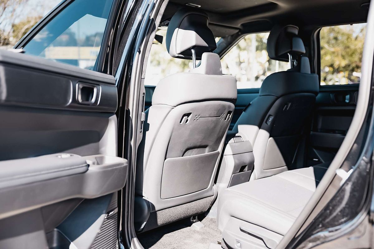 2025 Hyundai Santa Fe Hybrid Calligraphy MX5.V2