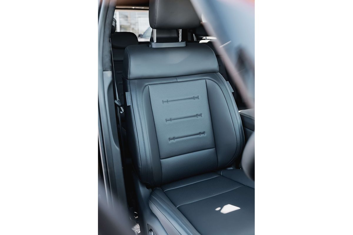 2025 Hyundai Santa Fe Hybrid Calligraphy MX5.V2