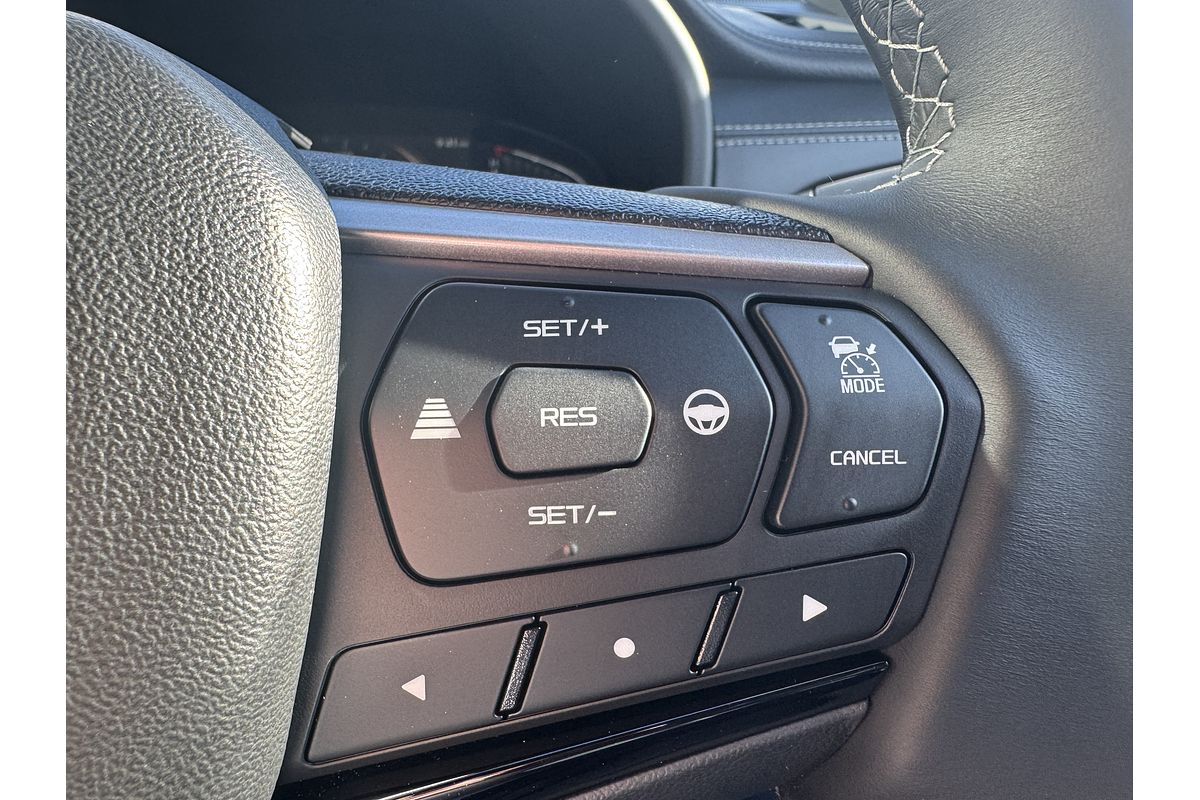 2025 Isuzu MU-X LS-T