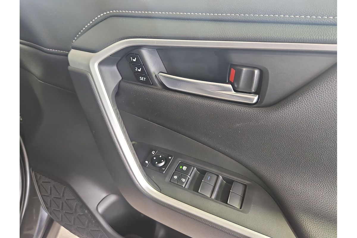 2020 Toyota RAV4 Cruiser AXAH52R