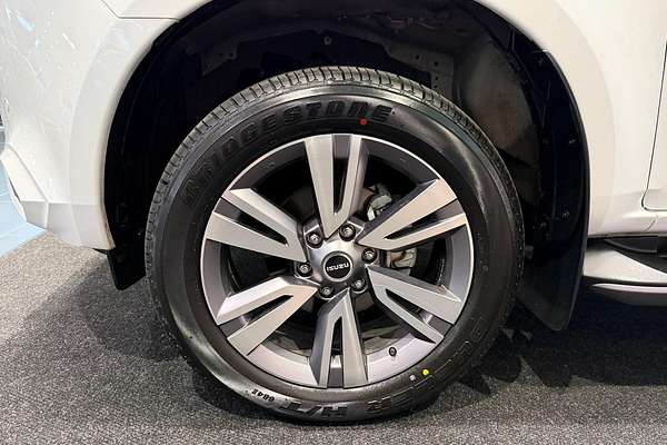 2024 Isuzu MU-X LS-T