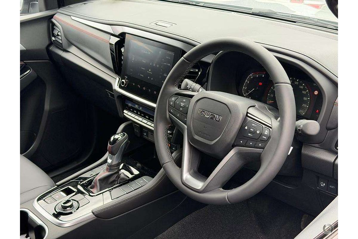 2025 Isuzu MU-X X-TERRAIN