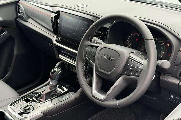 2025 Isuzu MU-X X-TERRAIN