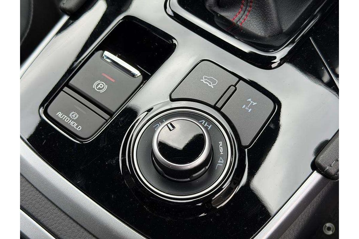 2025 Isuzu MU-X X-TERRAIN