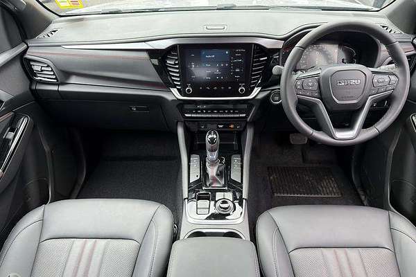 2025 Isuzu MU-X X-TERRAIN