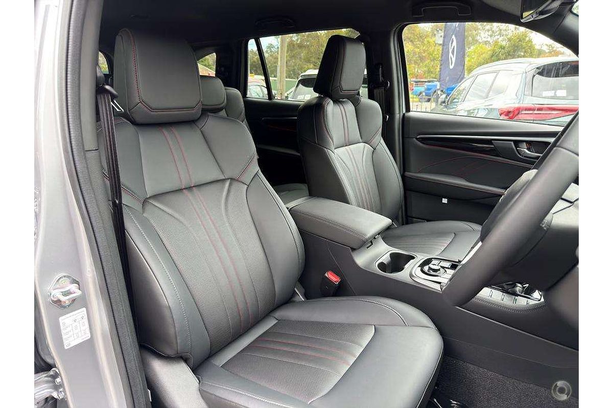 2025 Isuzu MU-X X-TERRAIN