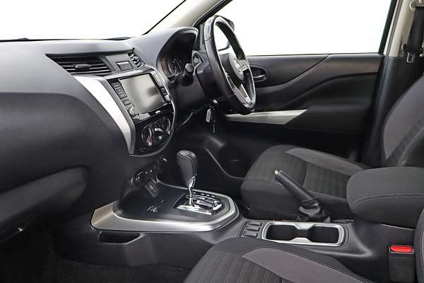 2022 Nissan Navara ST D23 4X4