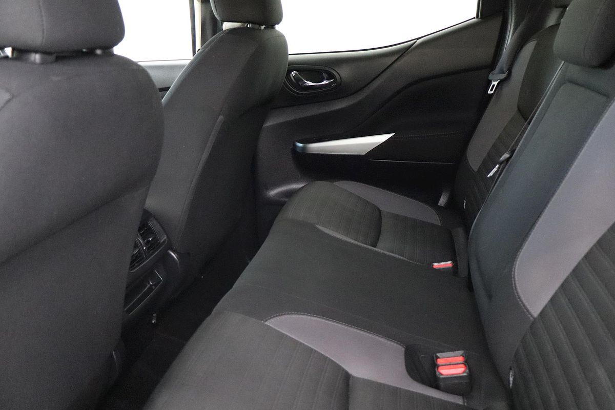 2022 Nissan Navara ST D23 4X4