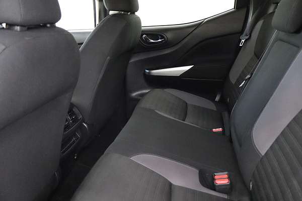 2022 Nissan Navara ST D23 4X4