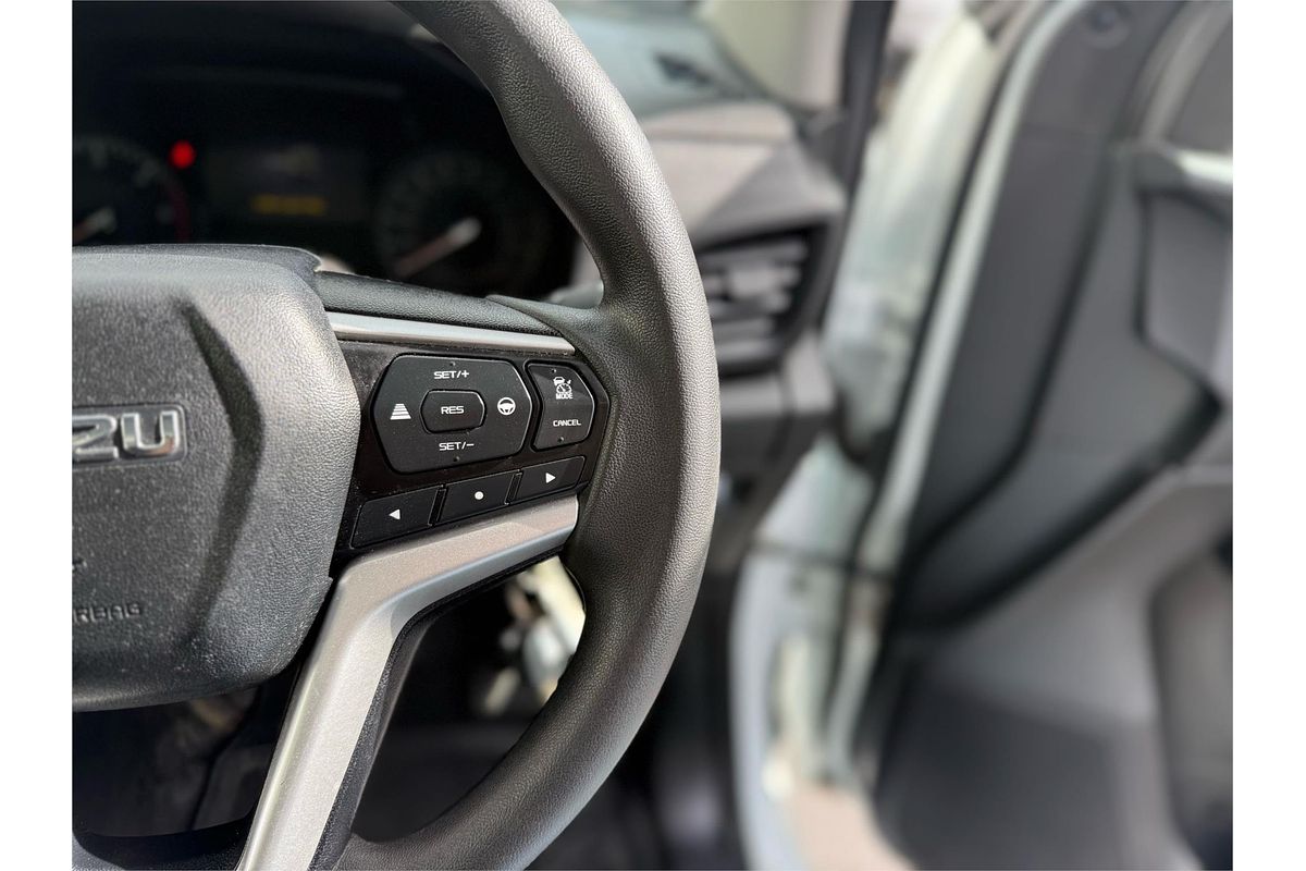 2023 Isuzu D-MAX SX 4X4