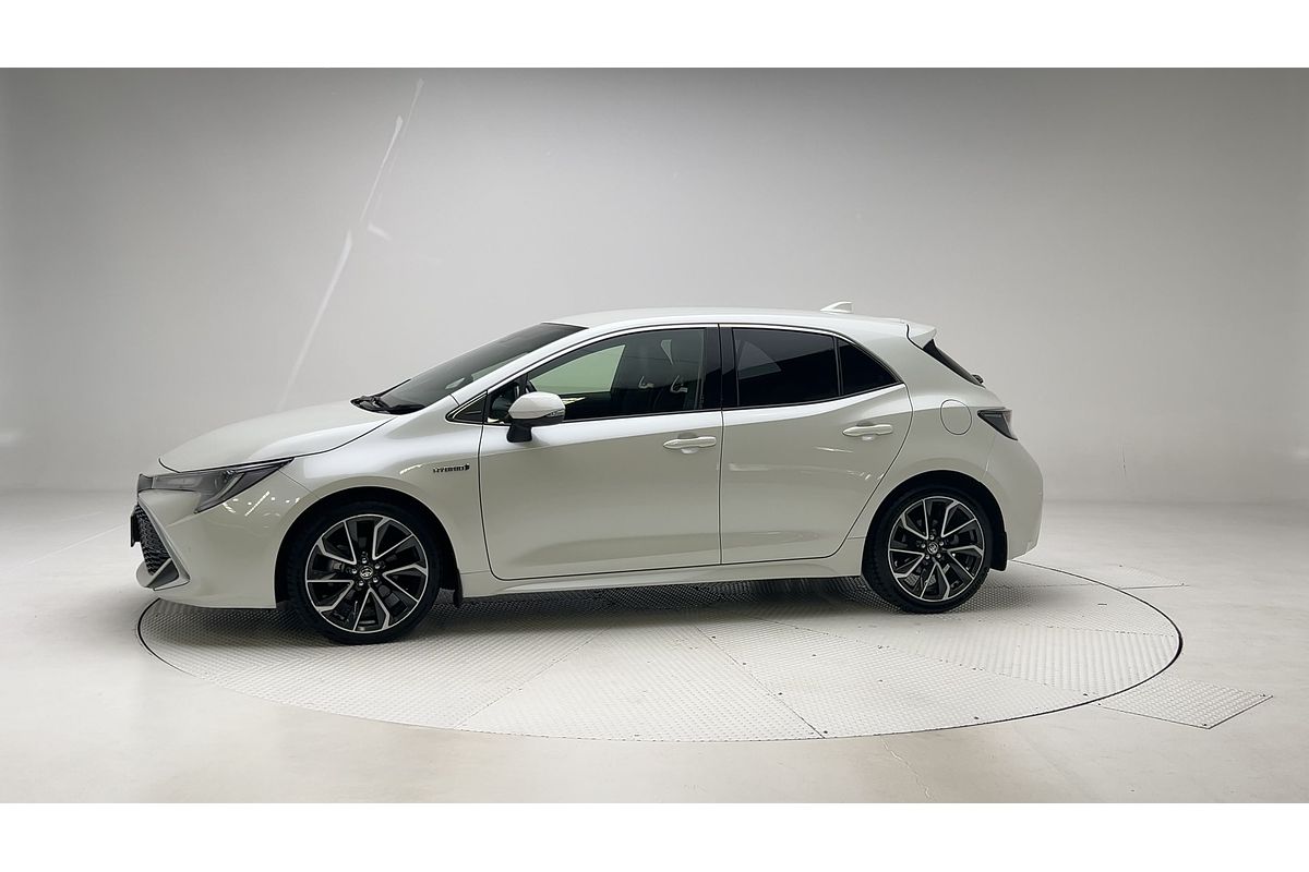 2019 Toyota Corolla ZR Hybrid ZWE211R